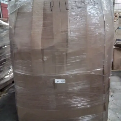 PALLET CONTAINING LARGE QUANTITY OF PILLOWS