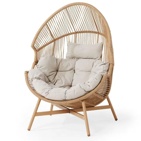 GARDEN STORIES X ANOUSKA CORNISH STATEMENT ROPE CHAIR