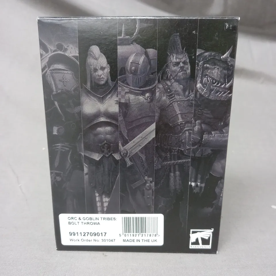 BOXED WARHAMMER THE OLD WORLD ORC & GOBLIN TRIBES BOLT THROWA MINIATURE