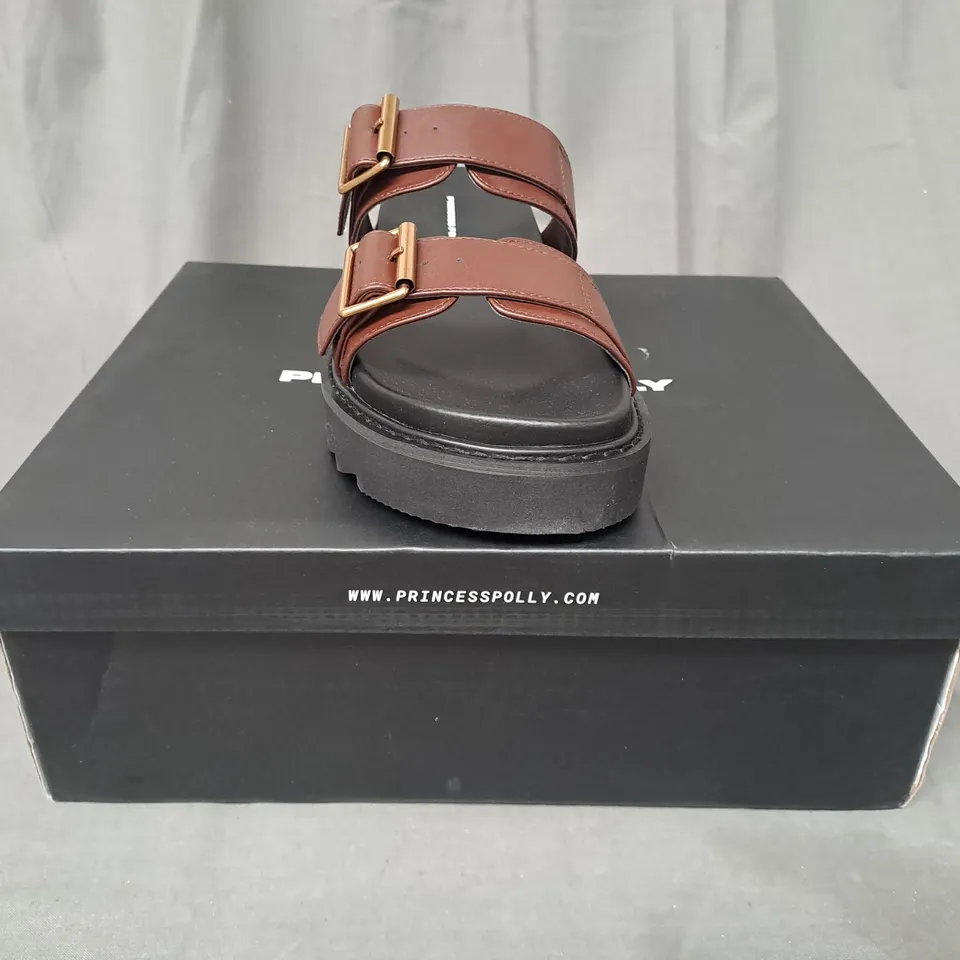 BOXED PAIR OF PRINCESS OPEN TOE SANDALS IN CHOCOLATE US SIZE 7