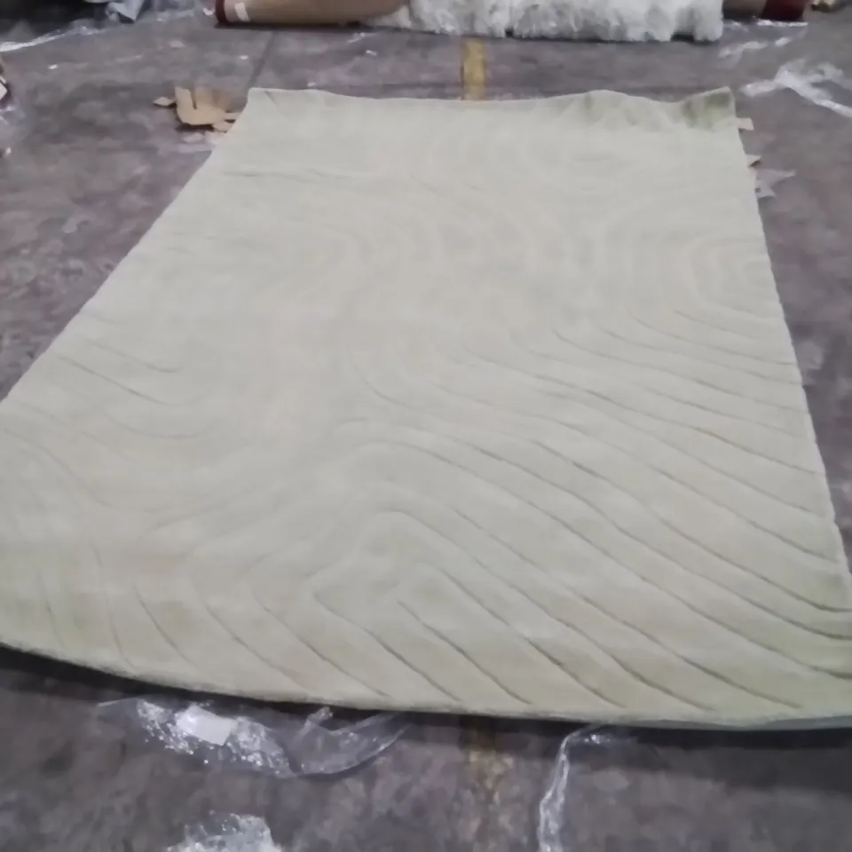 QUALITY DESIGNER AREA RUG - APPROXIMATELY 287X185