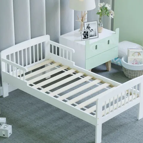 BOXED COLMARS SMALL SINGLE 2'6 SOLID WOOD TODDLER BED (2 BOXES)