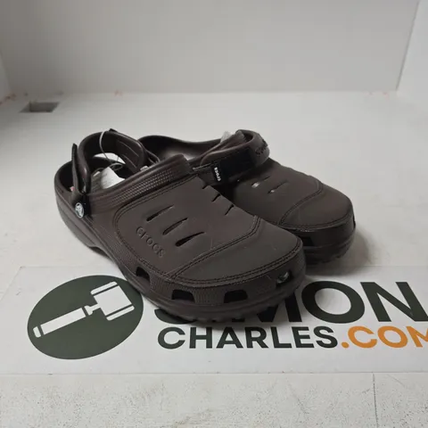 CROCS PLATFORM CLOC BROWN M8 UNBOXED
