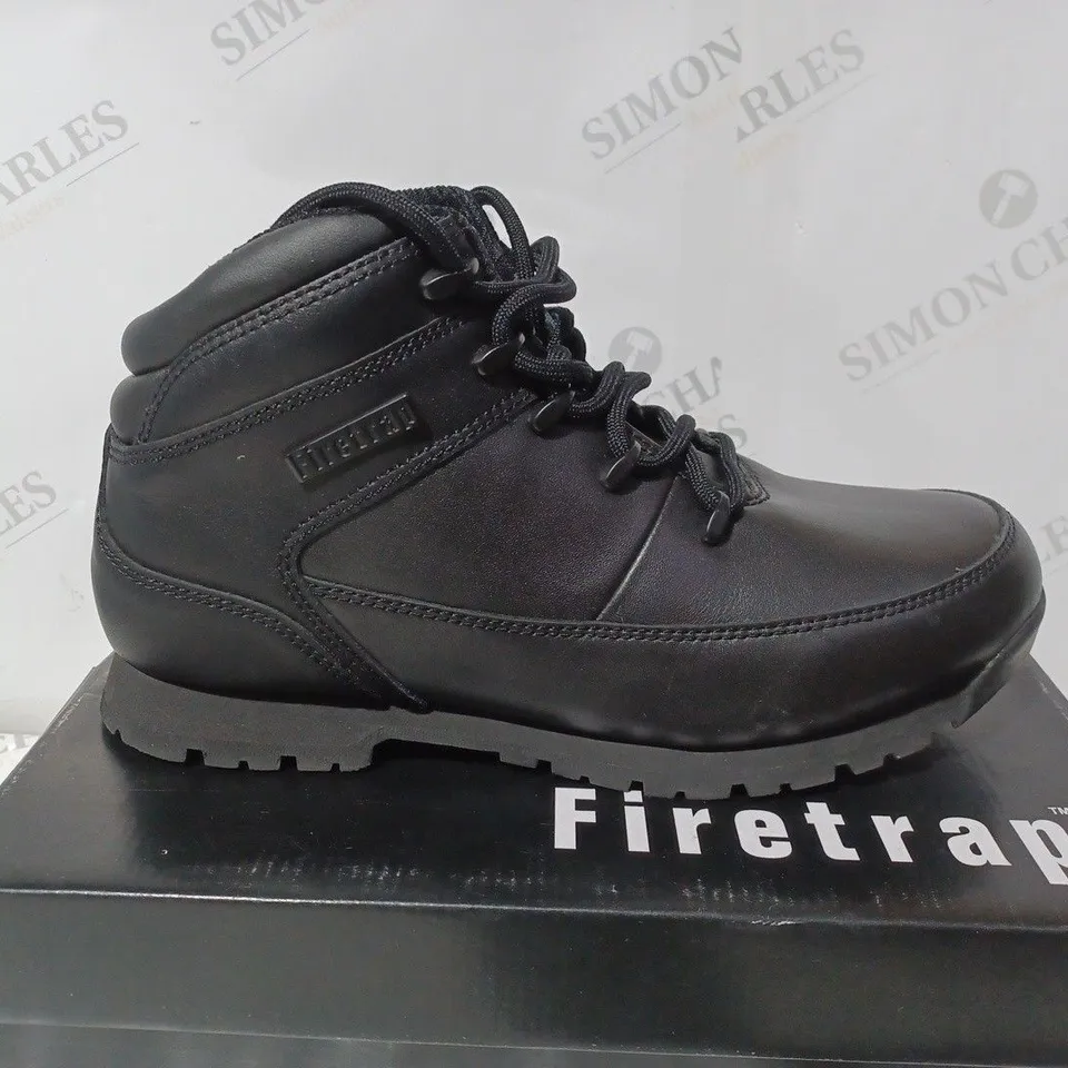 BOXED FIRE TRAP MENS RHINO BOOTS - SIZE 9