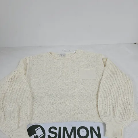 APRICOT CREAM KNIT SWEATER – WOMEN’S SIZE S