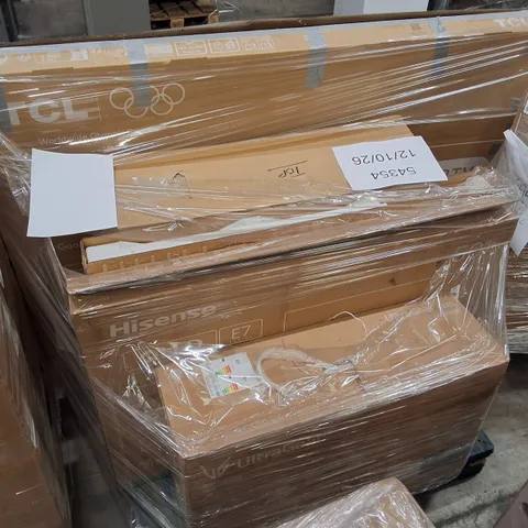 PALLET CONTAINING 5 ASSORTED DAMAGED TVS