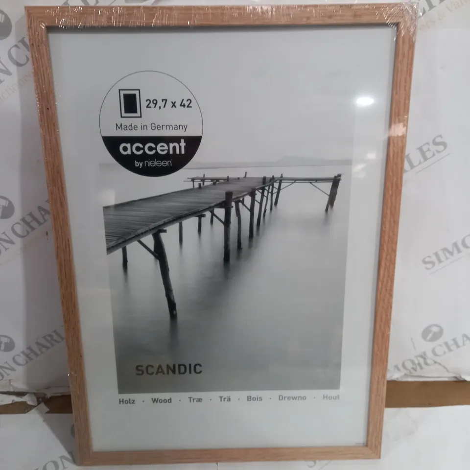 NIELSEN SCANDIC PICTURE FRAME - 29,7 X 42cm