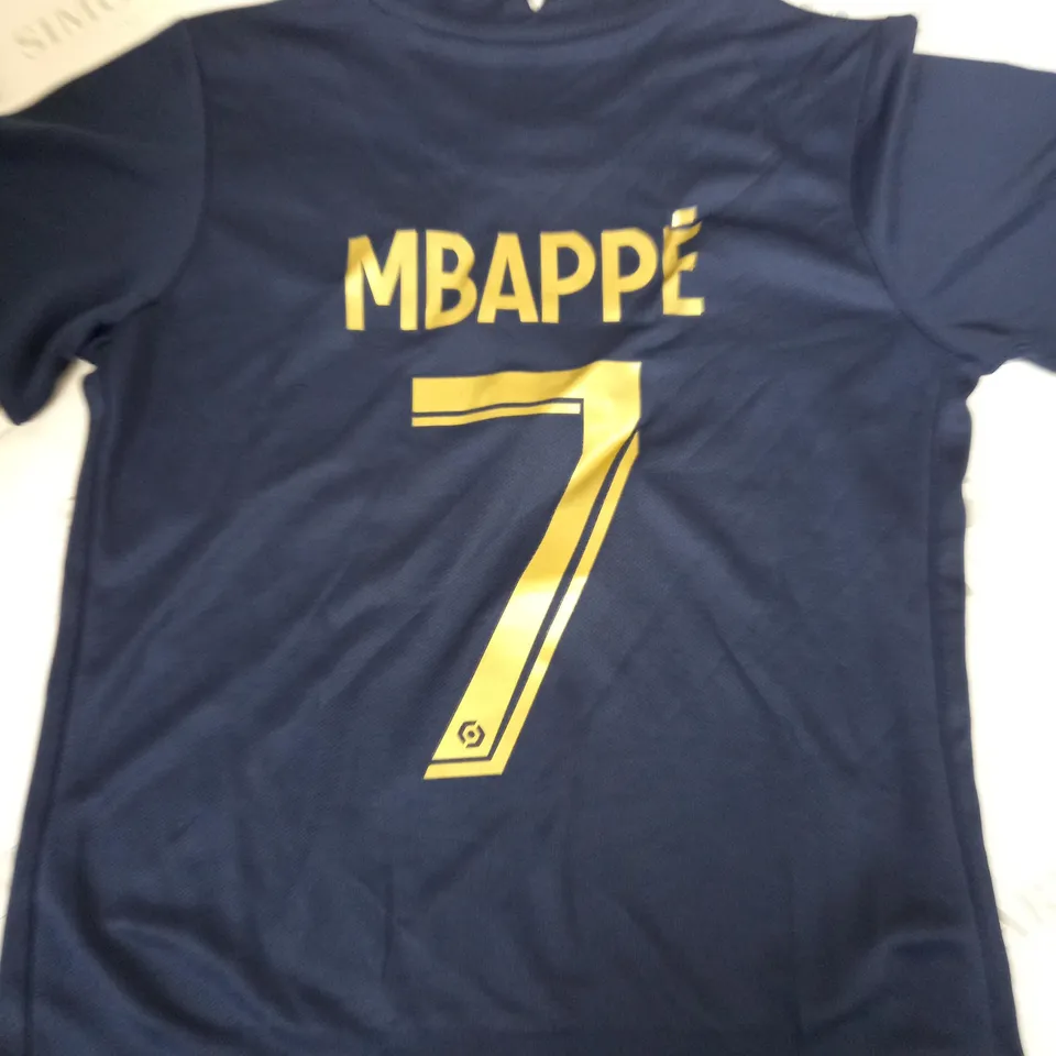 PSG FC HOME SHIRT WOTH MBAPPE 7 SIZE 22