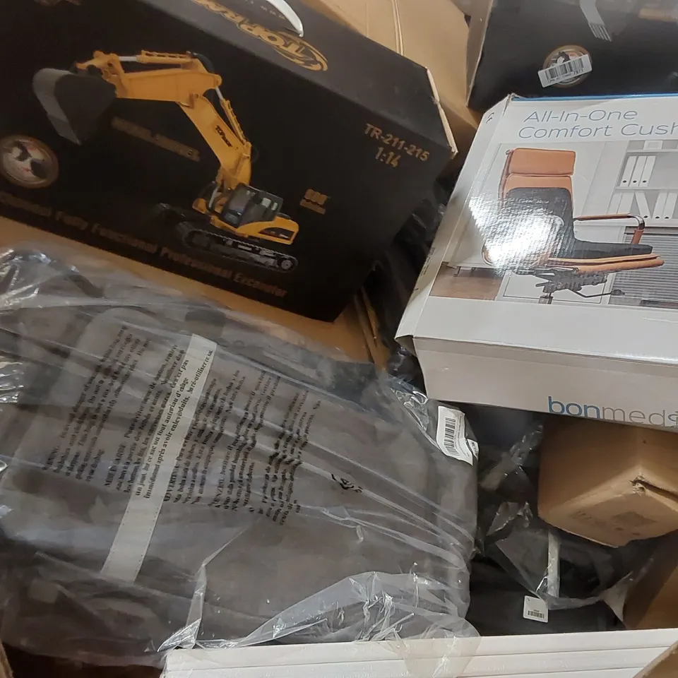 PALLET OF ASSORTED ITEMS INCLUDING: RC EXCAVATORS, COMFORT CUSHION, HAVEN BAGS, CANVASES ECT