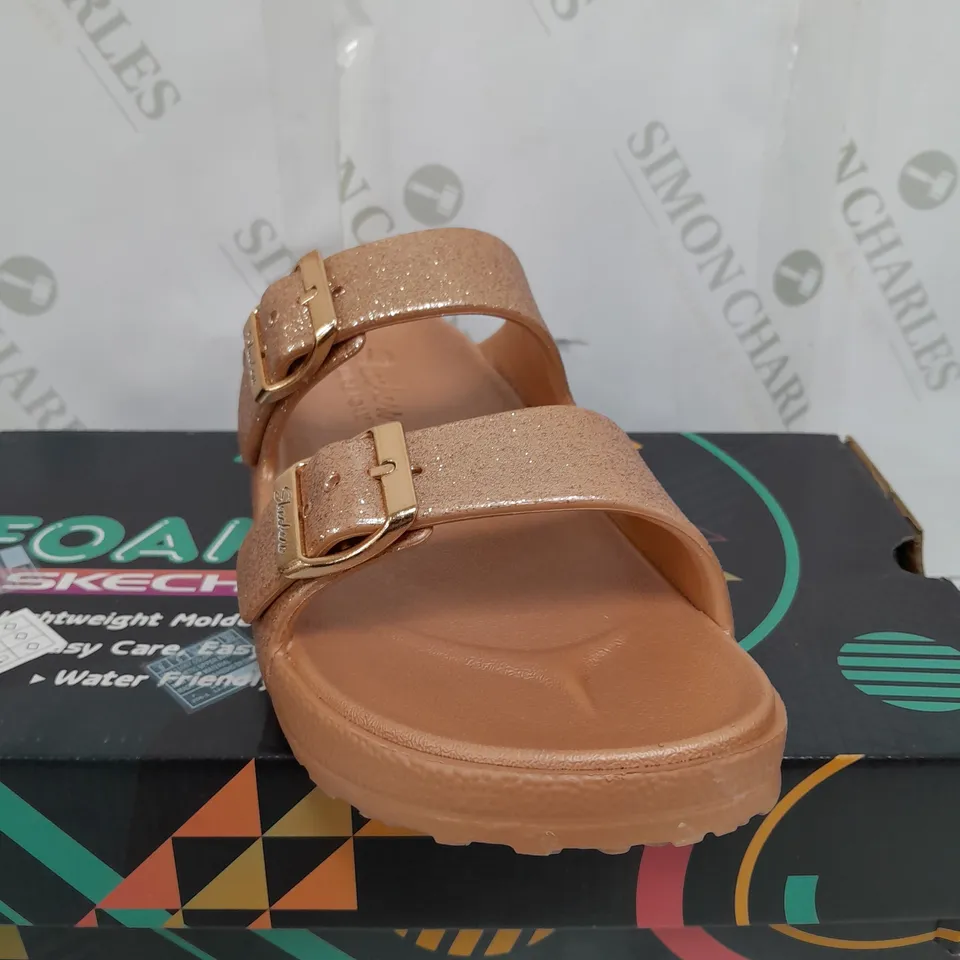 PAIR OF SKECHERS OPEN TOE SANDALS IN ROSE GOLD COLOUR SIZE 6
