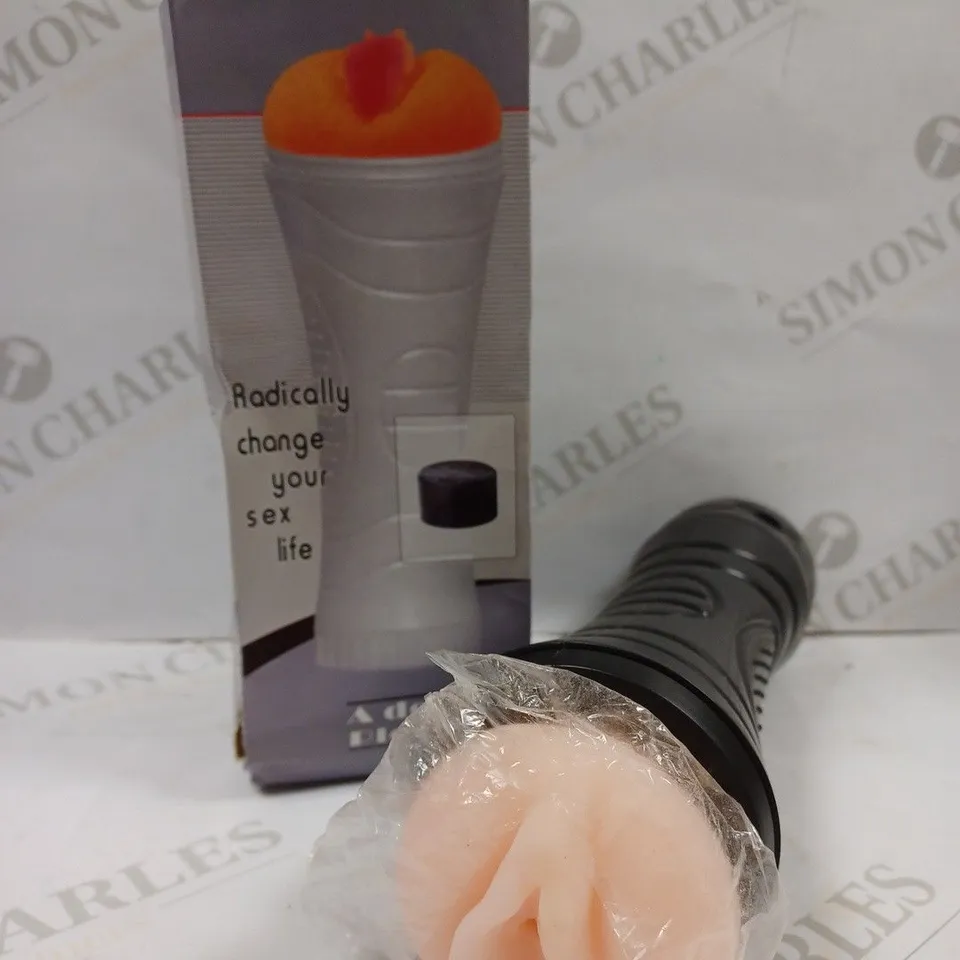 BOXED BUSSY VIBRATION FLESHLIGHT MASTURBATOR 