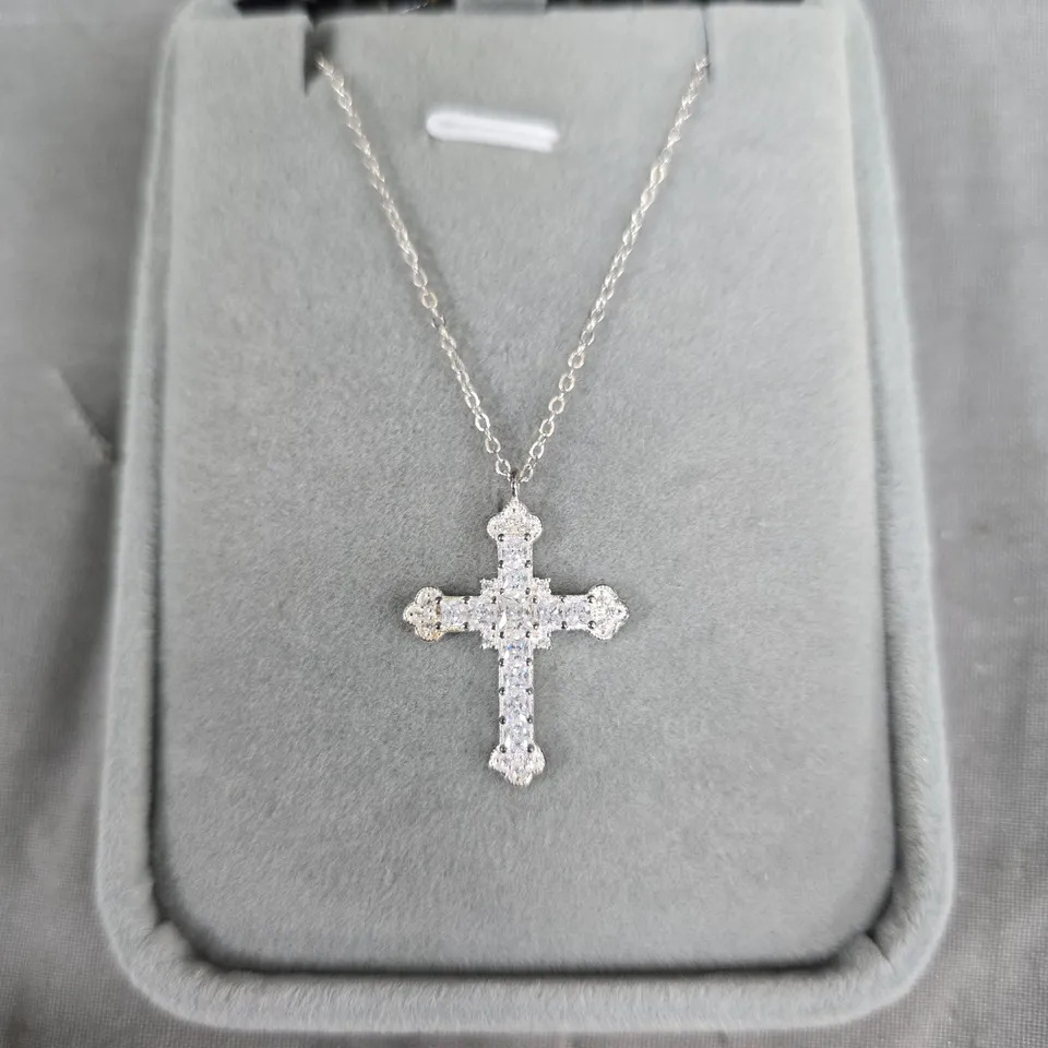 STERLING SILVER CROSS PENDANT NECKLACE, 925, WITH CLEAR STONES