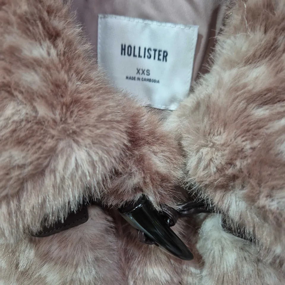 HOLLISTER FAUX FUR COAT – PINK BEIGE, UK 4 (XXS)