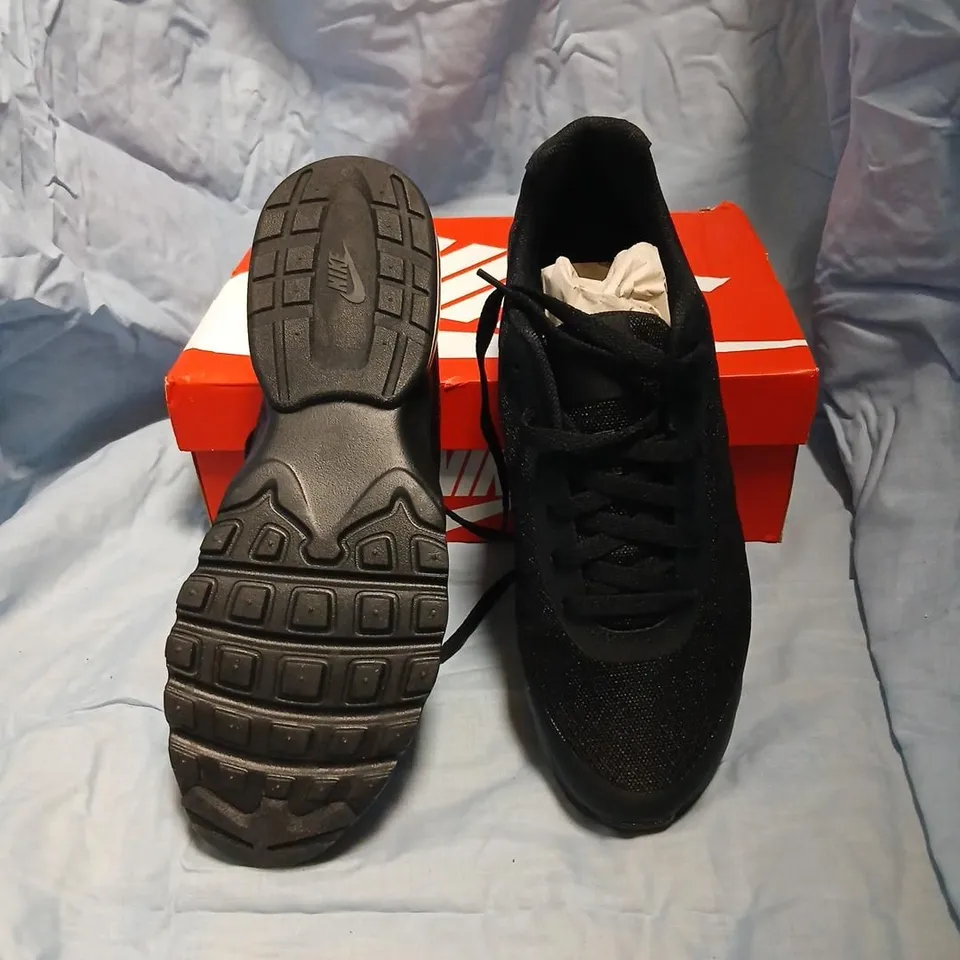 NIKE AIR MAX INVIGOR SNEAKER BLACK/BLACK – UK 10 (EU 45) 