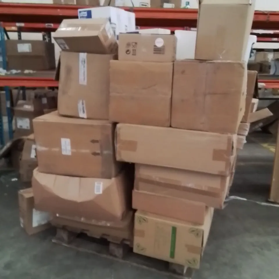 PALLET OF CATERING SUPPLIES TO INCLUDE;PLATES,CUTLERY,CUPS,DRYING RACK,TEACUPS 