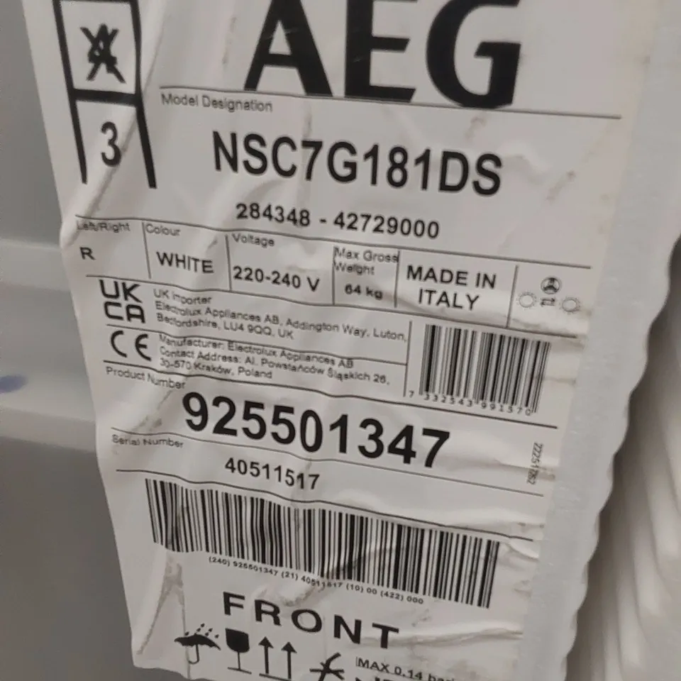 AEG 7000 GREENZONE INTEGRATED FRIDGE FREEZER 177.2 CM MODEL: NSC7G181DS