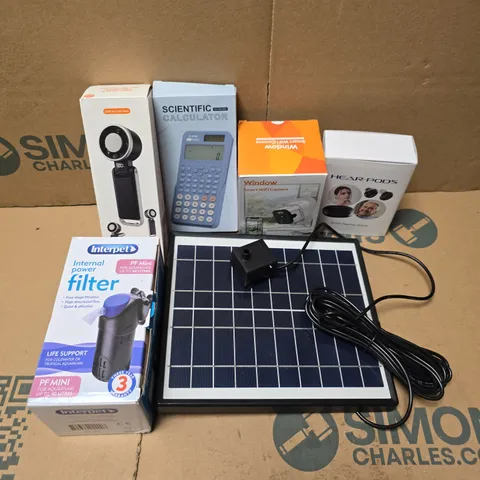 APPROXIMATELY 12 ASSORTED ELECTRICAL ITEMS TO INCLUDE WINDOW SMART WIFI CAMERA, SCIENTIFIC CALCULATOR, INTERNAL POWER FILTER, ETC