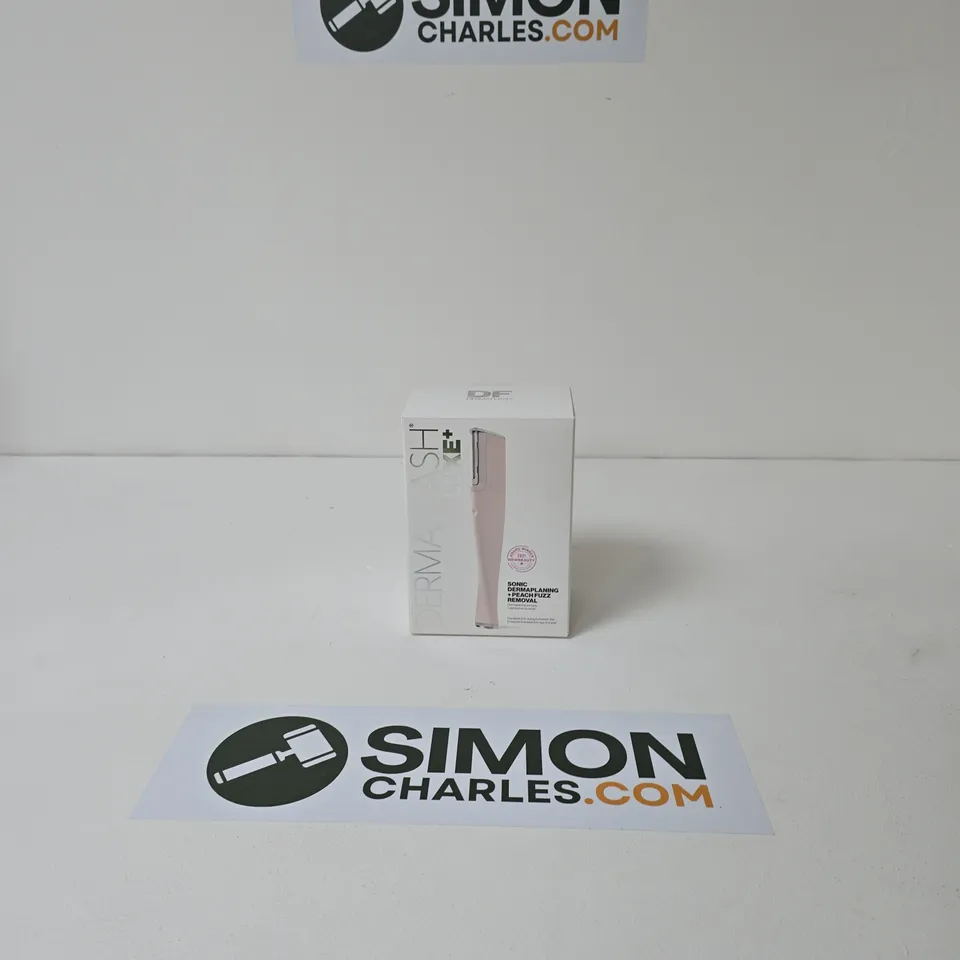 DERMAFLASH LUXE DERMAPLANING FACIAL DEVICE – PEACH FUZZ REMOVAL – BOXED