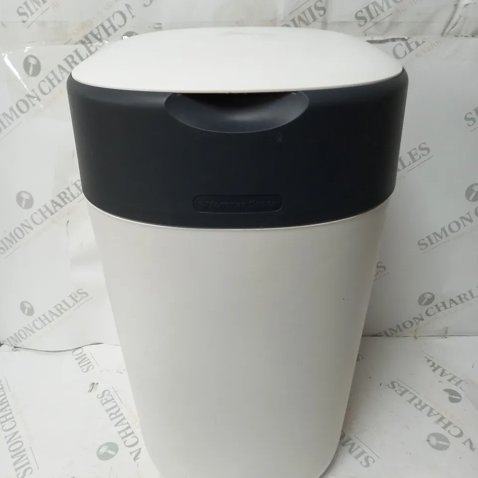 TOMMEE TIPPEE TWIST & CLICK NAPPY DISPOSAL BIN