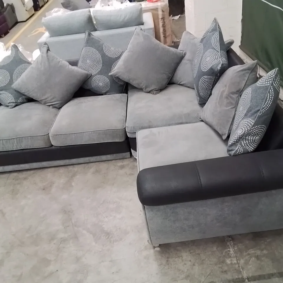 QUALITY DESIGNER GREY FABRIC/FAUX LEATHER UPHOLSTERED CORNER/L SHAPE SOFA 
