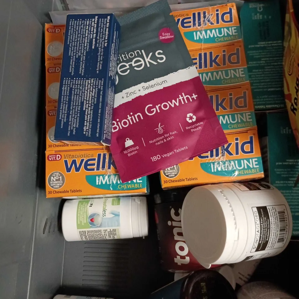 APPROXIAMTELY 15 ASSORTED HEALTH PRODUCTS TO INCLUDE ZIPVIT, FISH OIL, WILD OREGANO OIL ETC