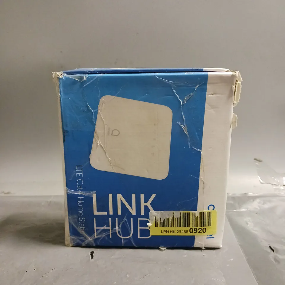 BOXED AND SEALED LINK HUB 