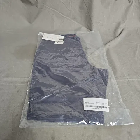 FRONT ROW & CO LADIES CHINO SHORTS IN NAVY SIZE XS