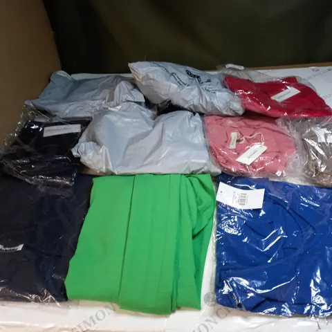 BAG OF APPROX 10 ASSORTED CLOTHING ITEMS TO INCLUDE - MAISON DE NIMES - EMELIA