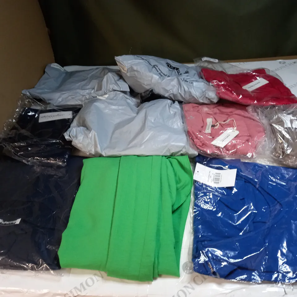 BAG OF APPROX 10 ASSORTED CLOTHING ITEMS TO INCLUDE - MAISON DE NIMES - EMELIA