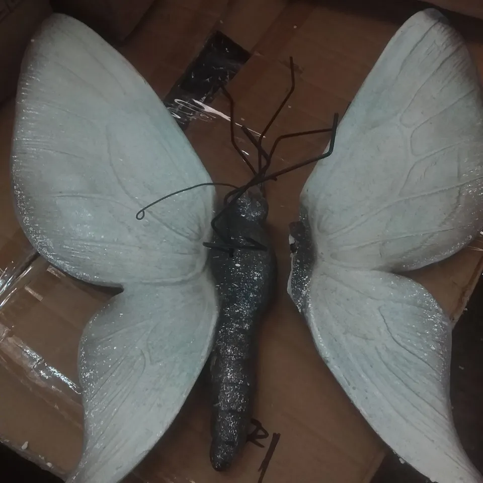 BOXED BUTTERFLY GARDEN STAND
