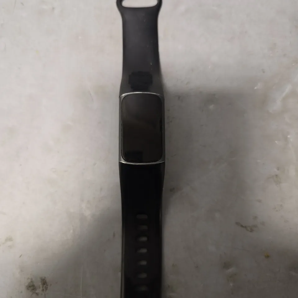 FITBIT CHARGE 5 FITNESS WATCH