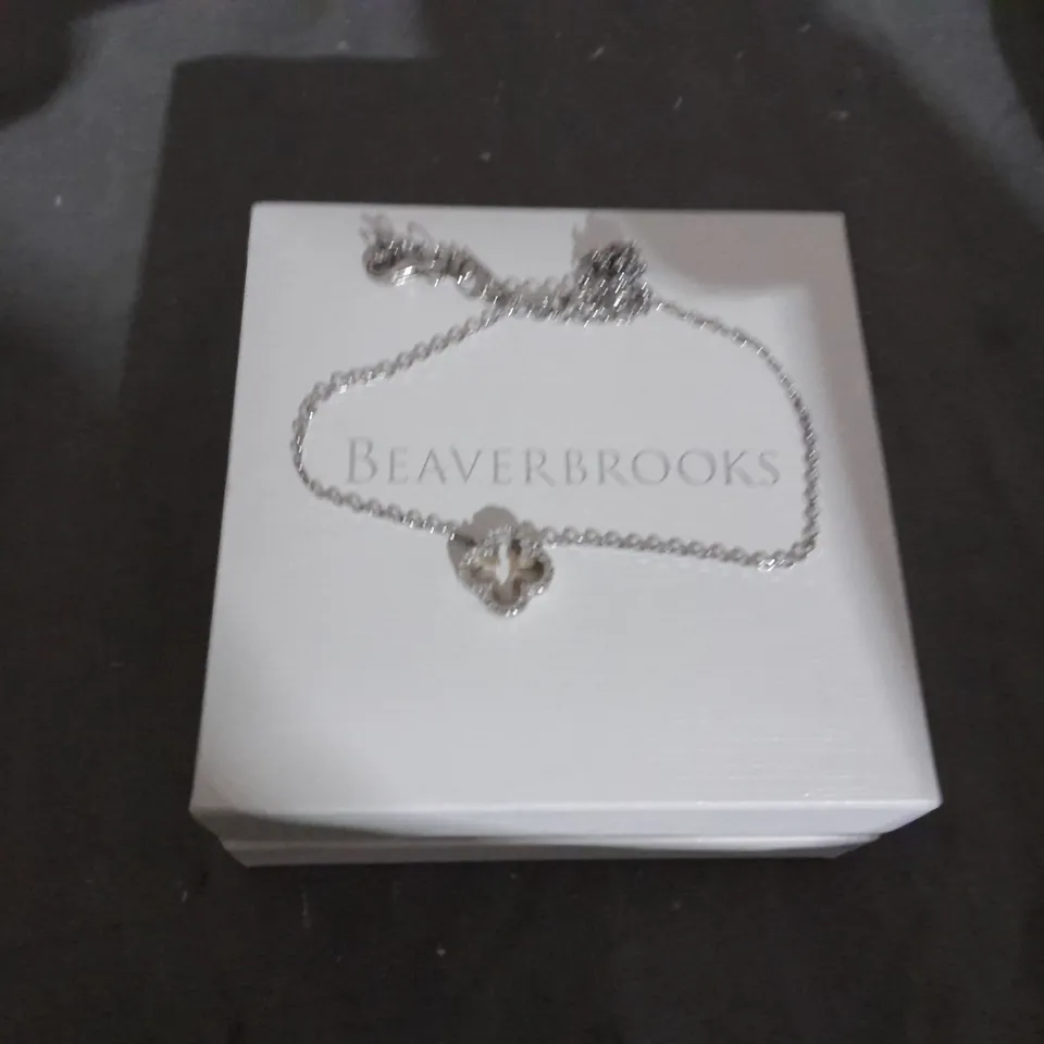 BEAVERBROOKS SILVER CUBIC CLOVER NECKLACE 