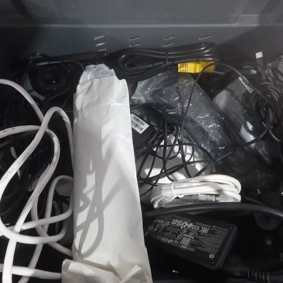 APPROXIMATELY 20 ASSORTED HOME ITEMS INCLUDING TALK TALK WIFI BOX, LED LIGHTS, WALKIE TALKIE