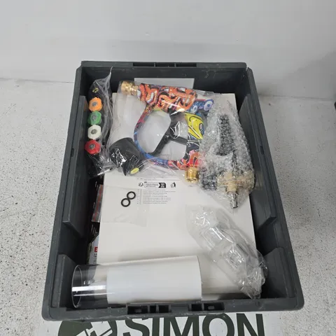 BOX CONTAINING A MIX OF APPROXIMATELY 15 ASSORTED ITEMS INCLUDING FOAM GUN, CANDLE LIGHT, DRILL SET ETC. 