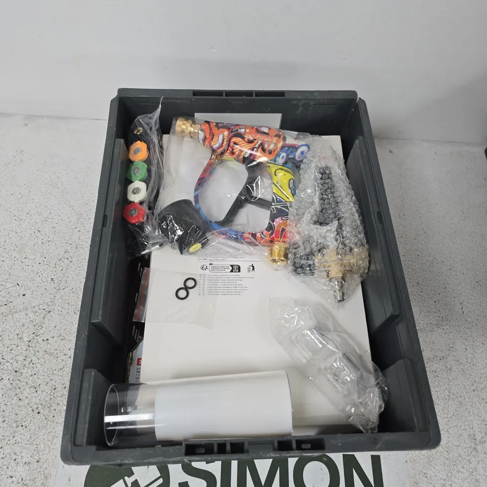 BOX CONTAINING A MIX OF APPROXIMATELY 15 ASSORTED ITEMS INCLUDING FOAM GUN, CANDLE LIGHT, DRILL SET ETC.