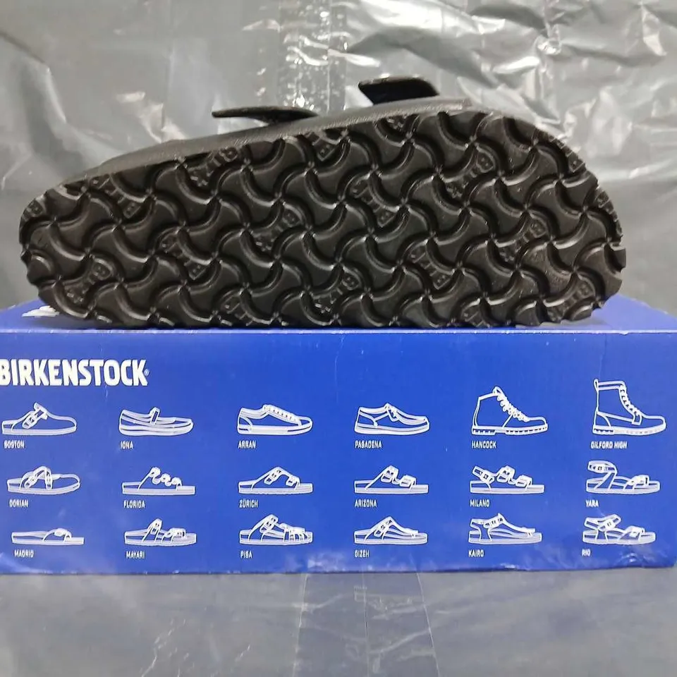 BOXED PAIR OF BIRKENSTOCK ARIZONA BIG BUCKLE EVA SANDALS IN BLACK SIZE UK 4.5