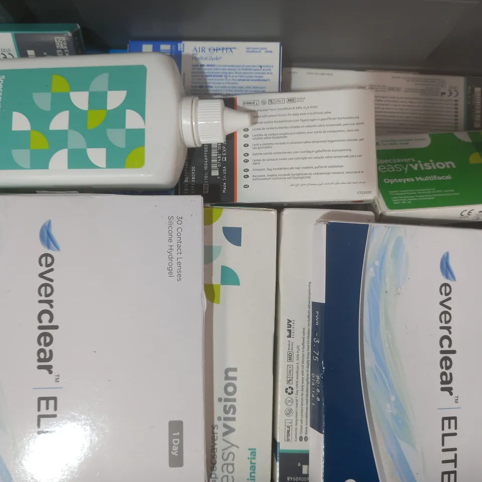 APPROXIMATELY 20 ASSORTED HOUSEHOLD ITEMS TO INCLUDE ALCON DAILIES TOTAL 1 CONTACT LENSES, ACUVUE MOIST CONTACT LENSES, ETC
