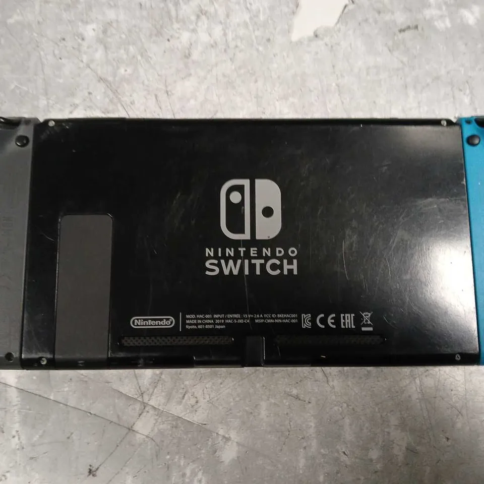 UNBOXED NINTENDO SWITCH - HAC-001