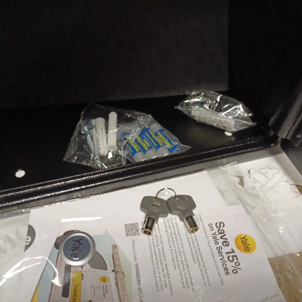 YALE ELECTRONIC SAFE MEDIUM 