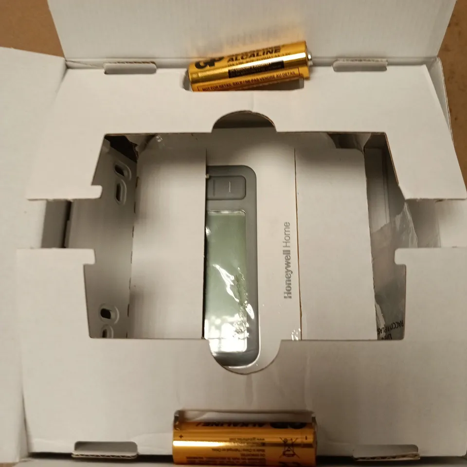HONEYWELL HOME T3R THERMOSTAT – WIRELESS PROGRAMMABLE THERMOSTAT (BOXED)