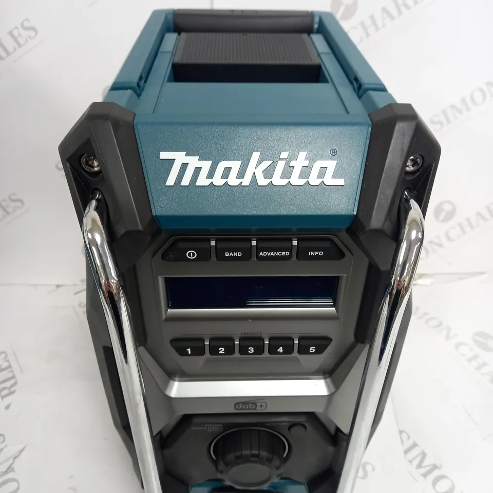BOXED MAKITA DAB+ JOB SITE RADIO XGT/LXT/CXT RRP £159.99