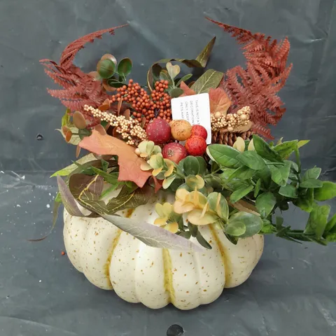 PUMPKIN FAUX FLOWER ARRANGEMENT