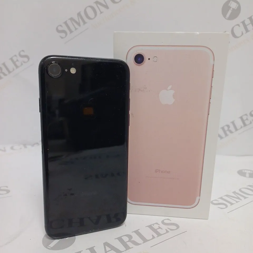 APPLE IPHONE 7 (A1778) SMARTPHONE