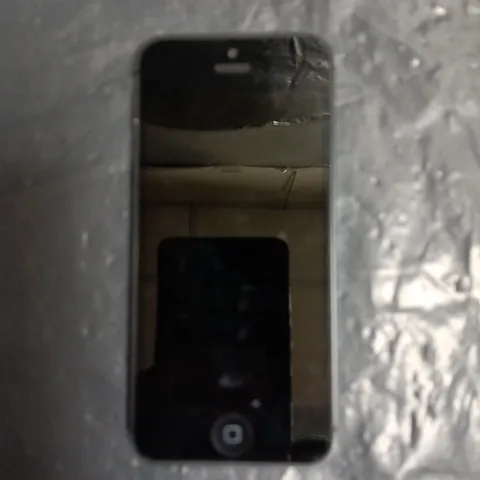 APPLE IPHONE 5 SMARTPHONE 