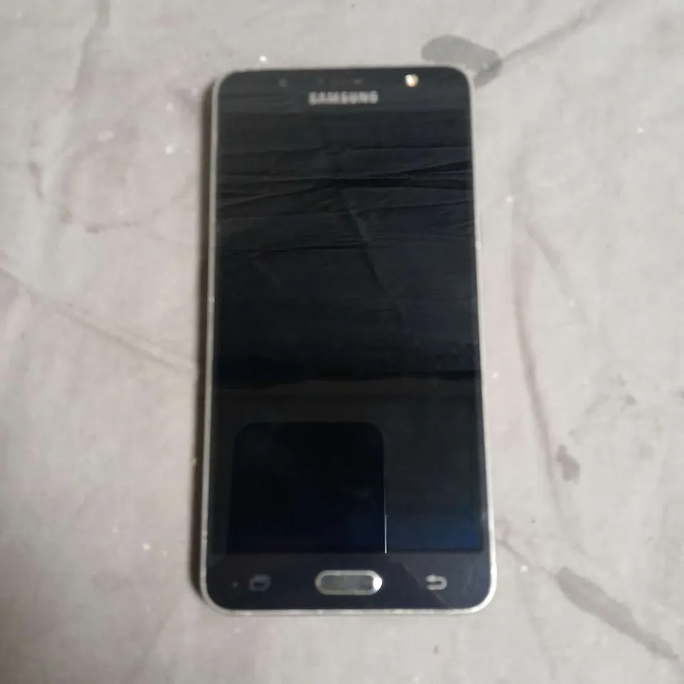 SAMSUNG GALAXY J5 SMARTPHONE