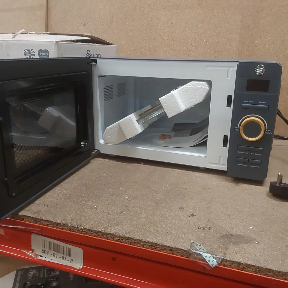 BOXED SWAN 800W 20L MICROWAVE OVEN