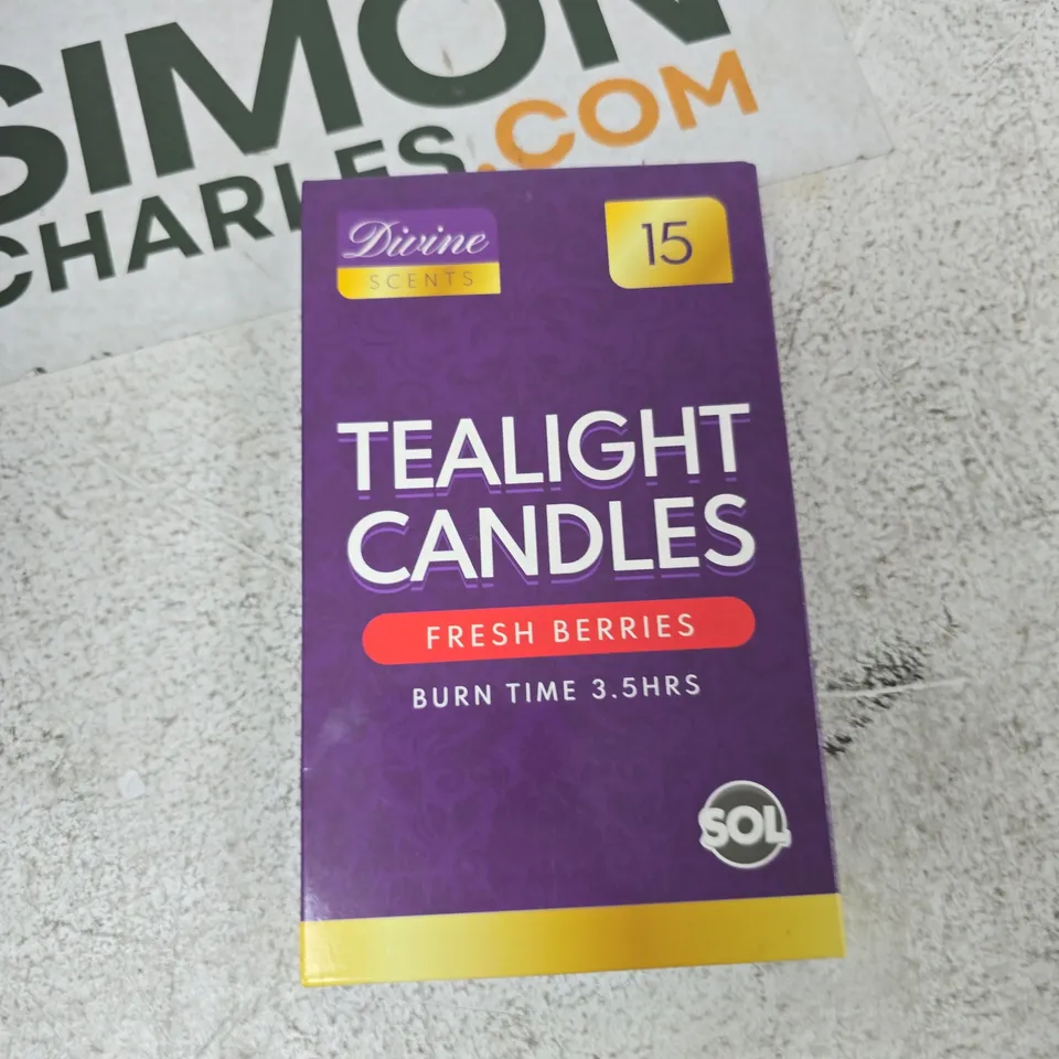 TOTE OF APPROXIMATELY 12 ASSORTED ITEMS TO INCLUDE: TEALIGHT CANDLES 