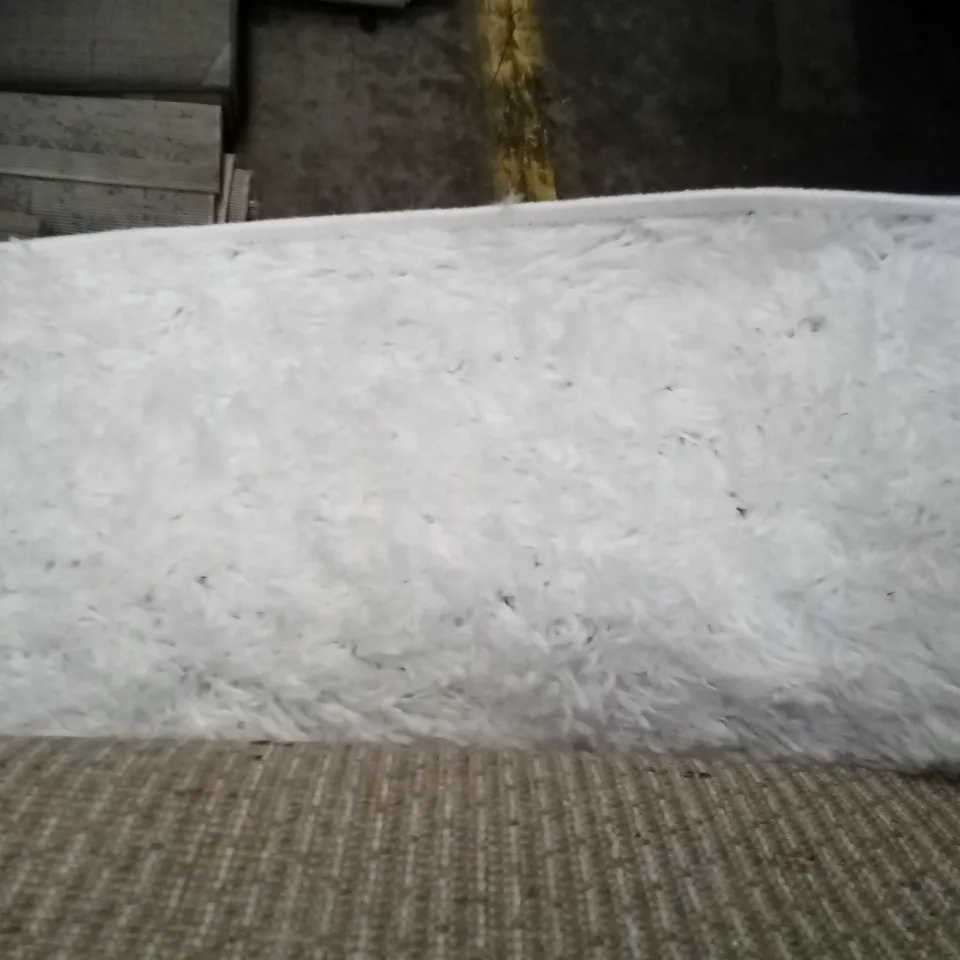 CARPET LIVING ROOM SHORT PILE MODER