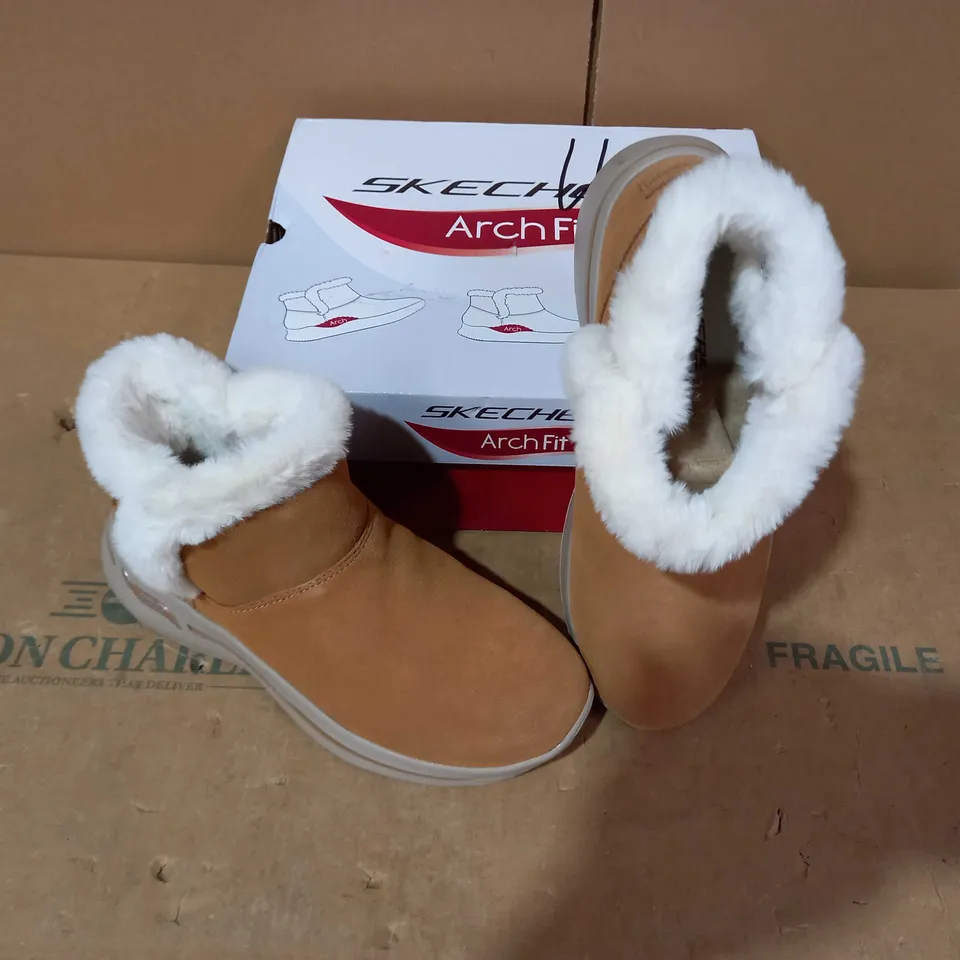 BOXED PAIR OF SKECHERS - SIZE 5