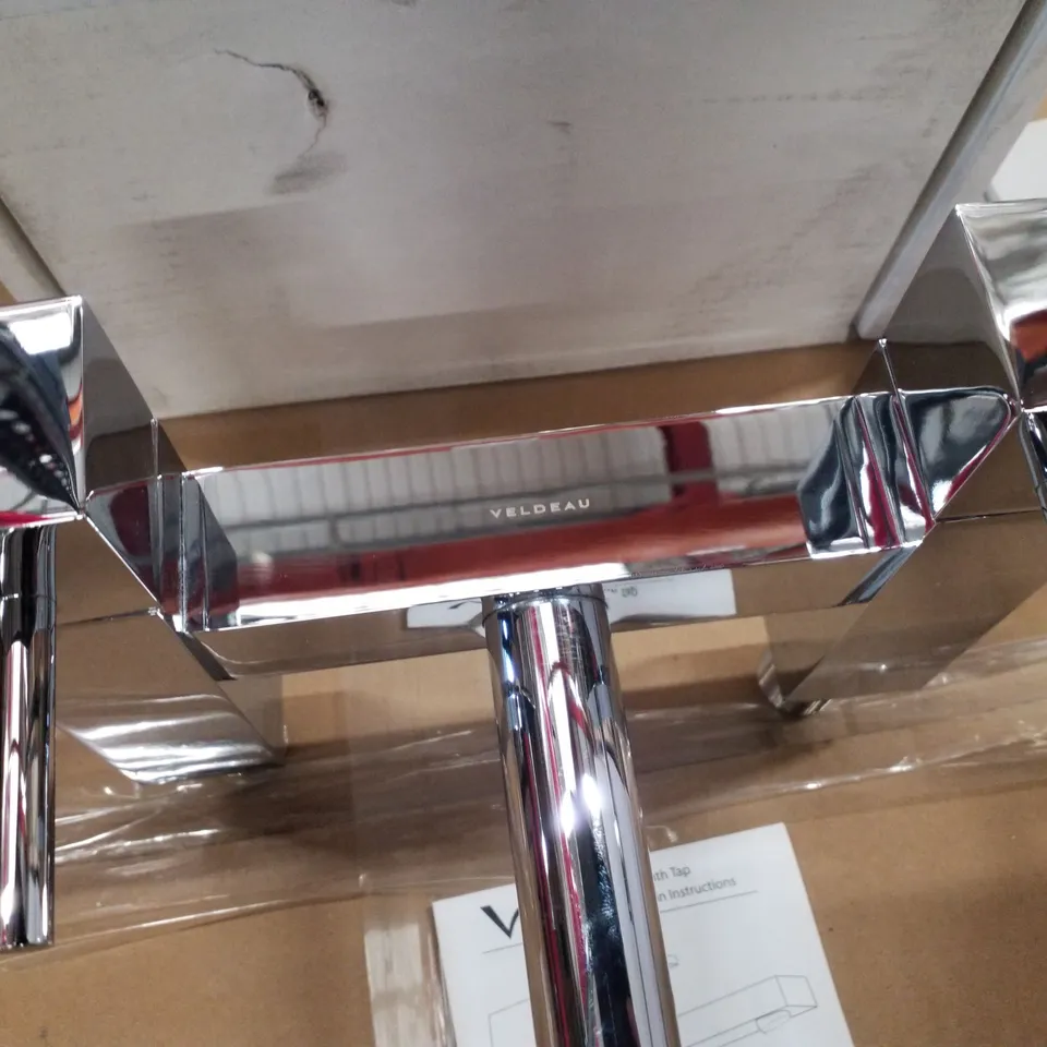 BRAND NEW BOXED VELDEAU HAMPTON BATH FILLER- CHROME 